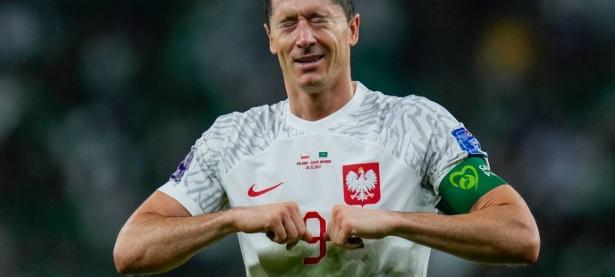 黑白体育-关于莱万多夫斯基在德国队比赛中精彩发挥，战术调整引发热议！的信息