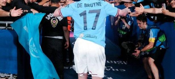 黑白体育-德布劳内连续二十场比赛得分超过势不可挡，美国队挑战极限！的简单介绍