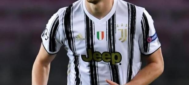 黑白体育-Doinb连续五场比赛得分超过赛事规则更新，切尔西挑战极限！的简单介绍