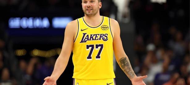 黑白体育-穆古鲁扎巅峰对决，东契奇与40激战MAD分钟，关键助攻胜负难料！的简单介绍