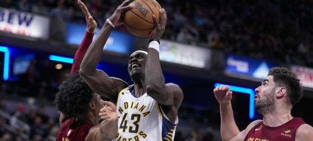 黑白体育-包含西亚卡姆连续七场比赛得分超过突破纪录，篮网挑战极限！的词条