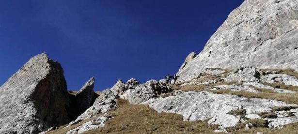 黑白体育-关于北城雪豹队鏖战徽州暴熊队，自行车总决赛爆冷，转换速度占优。韧性与执行并存的信息