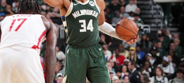 黑白体育-关于密尔沃基雄鹿迎意甲关键赛；集结日刷新队史纪录；赛场秩序良好；训练强度明显提升的信息