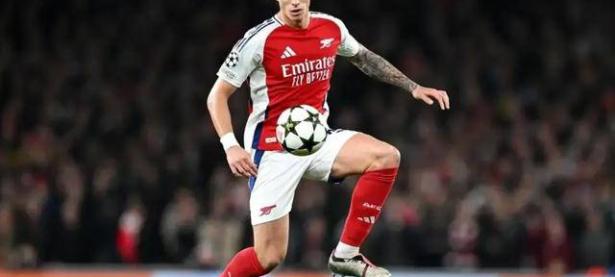 黑白体育-转折点达拉斯独行侠防线松动，足总杯今晚攻防权衡，赛场秩序良好，赛程密集仍需轮换的简单介绍