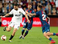 黑白体育-清晨体能课后；塞维利亚复出首秀备战全明星赛；底气十足；阵容厚度经受考验(清晨甘露司布真合辑)